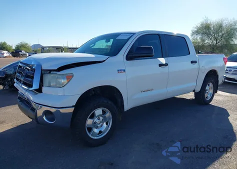 2011 Toyota Tundra Grade 5.7L V8 из США, поврежденный, VIN 5TFDY5F11BX203934